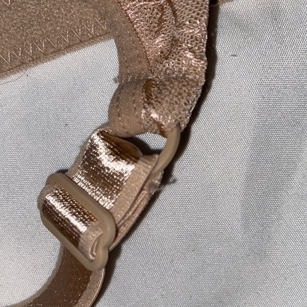 Bali Light Brown Lace Accent Bra - Picture 14 of 15